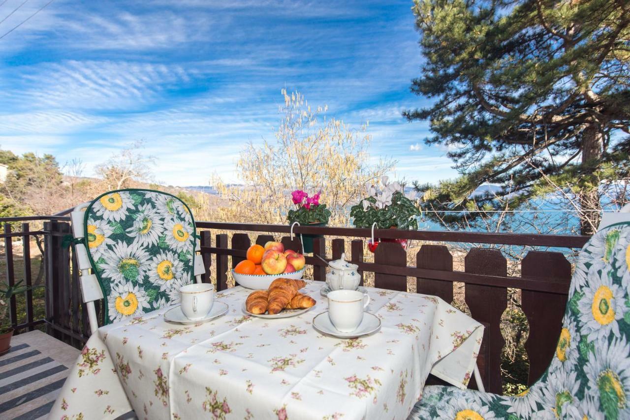 Comfy And Warm Ap With Balcony Surrounded With Beautiful Nature Lovran Εξωτερικό φωτογραφία